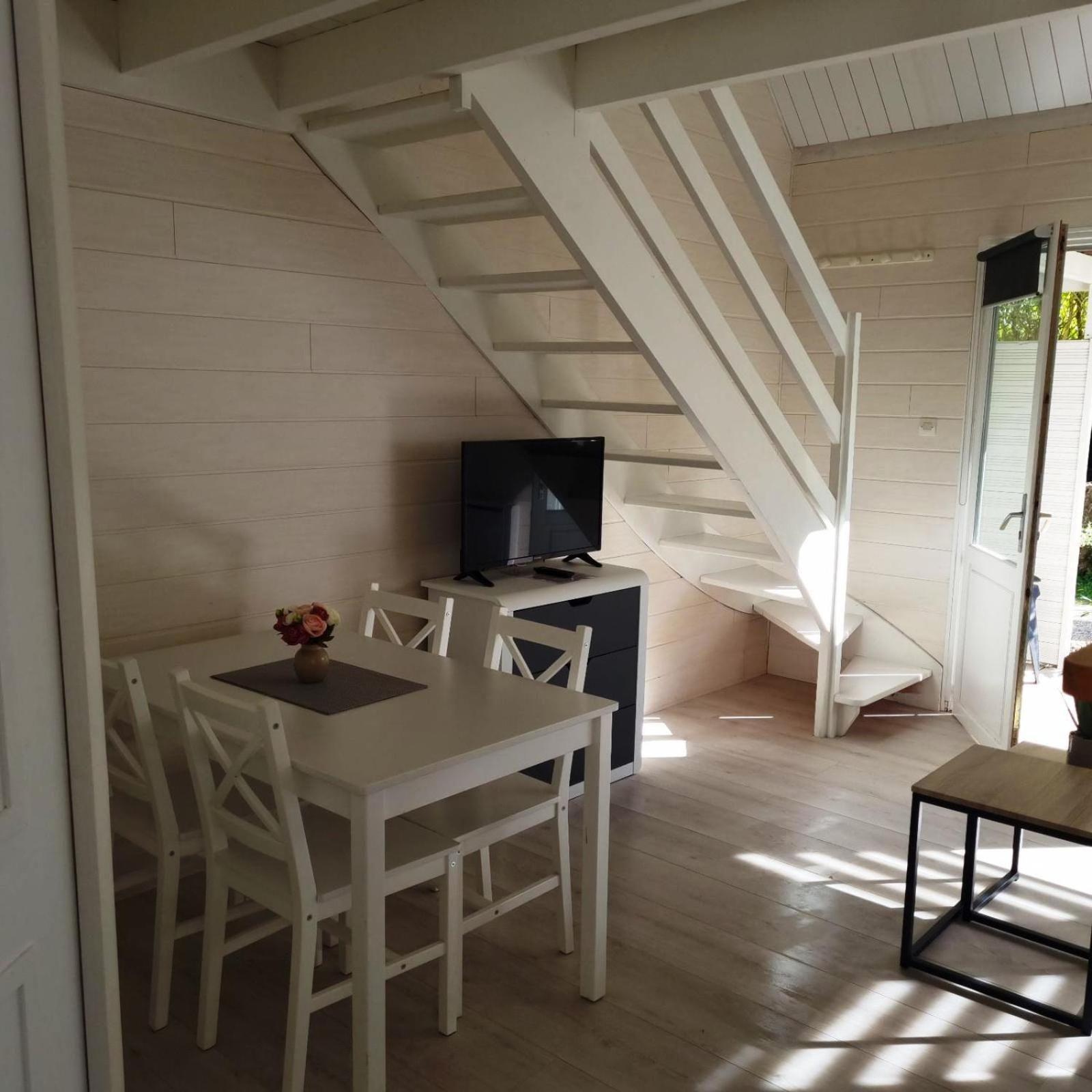 Les Chalets De Saumur, Piscine & Parc Boise, 100M Du Cadrenoir Oda fotoğraf